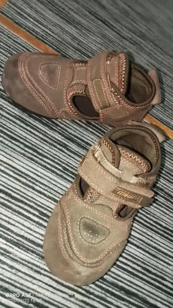 Zara sepatu keren anak