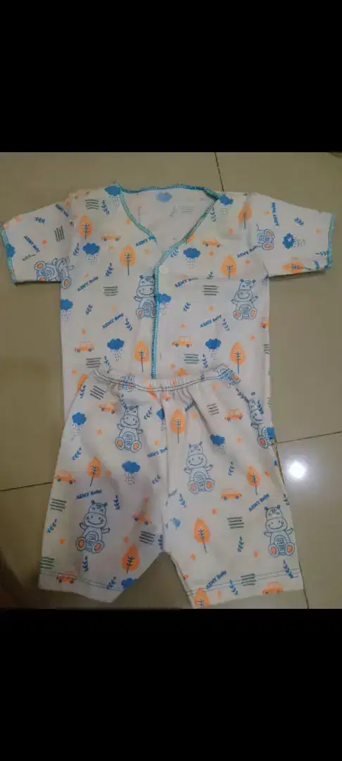 Preloved setelan bayi new born pendek