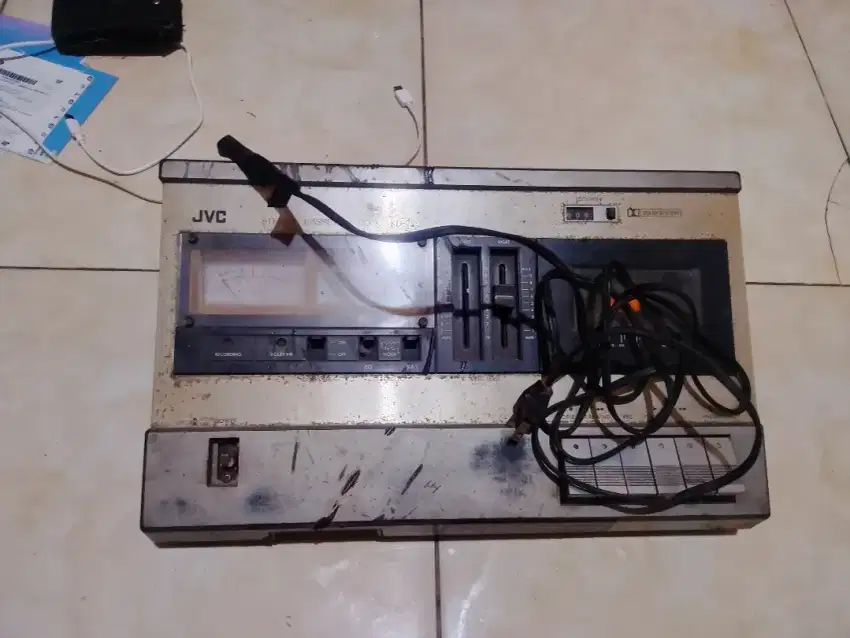 JVC Stereo cassete deck KD-720 gembling