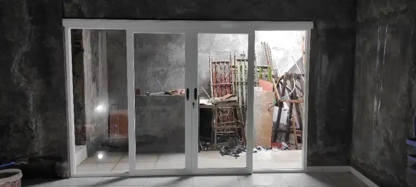 Pintu sliding dobel