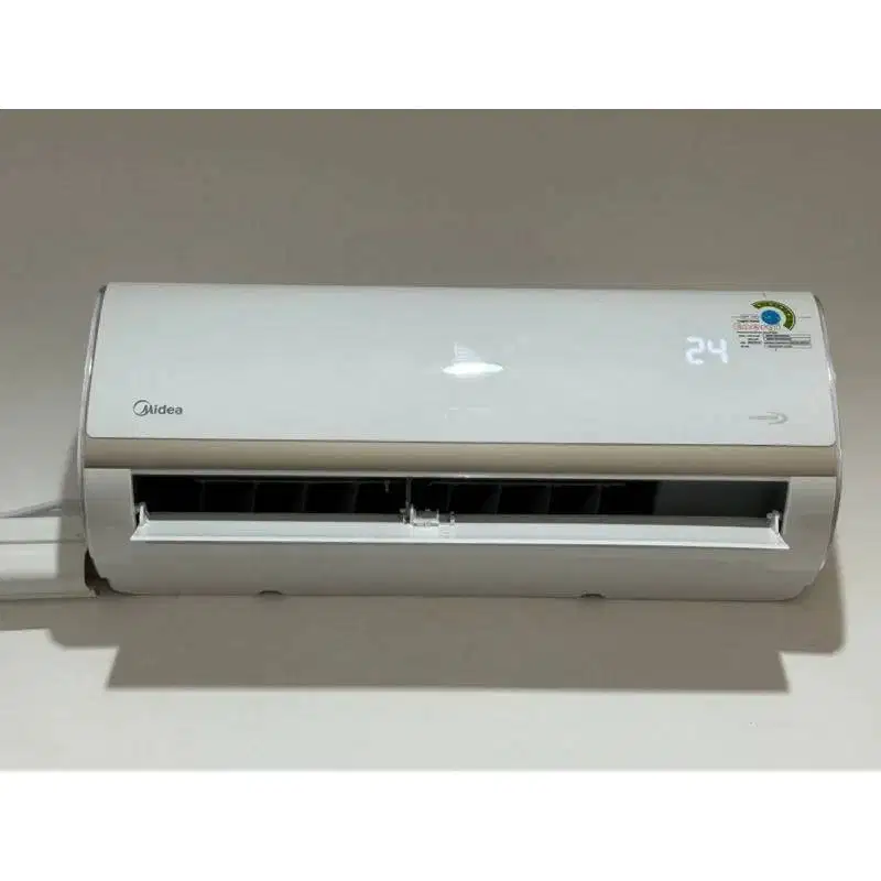 PRELOVED LIKE NEW AC MIDEA INVERTER 0.5 PK 1/2 PK + PIPA KABEL 10M