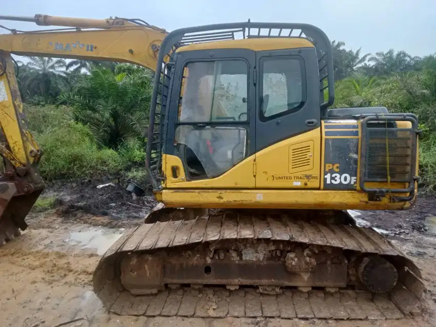 Excavator Komatsu PC130 tahun 2018