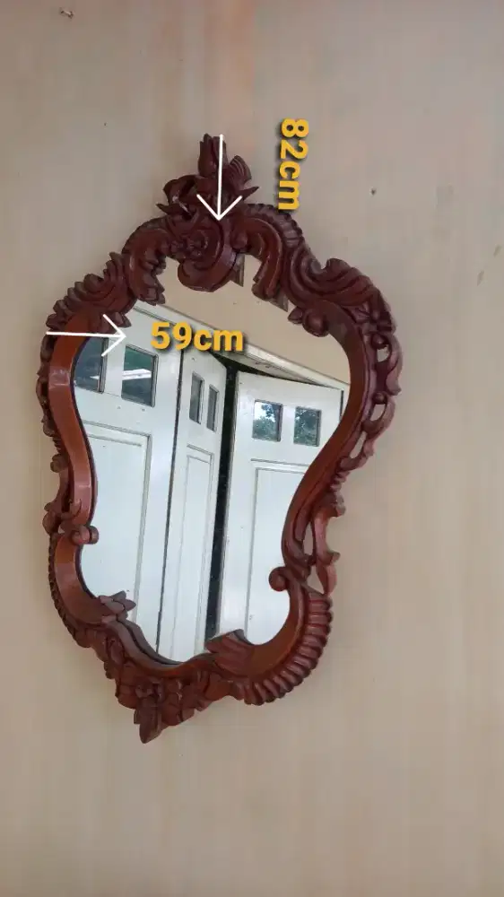 Kaca Cermin atau Hias Ukir Jati Kuno