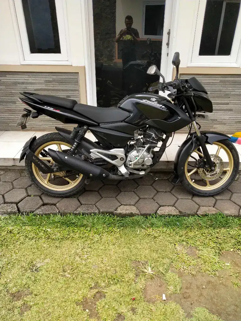 Bajaj Pulsar 135 ls 2011