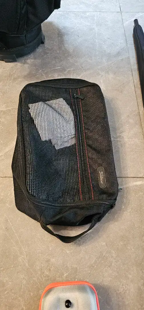 Titleist pouch bag