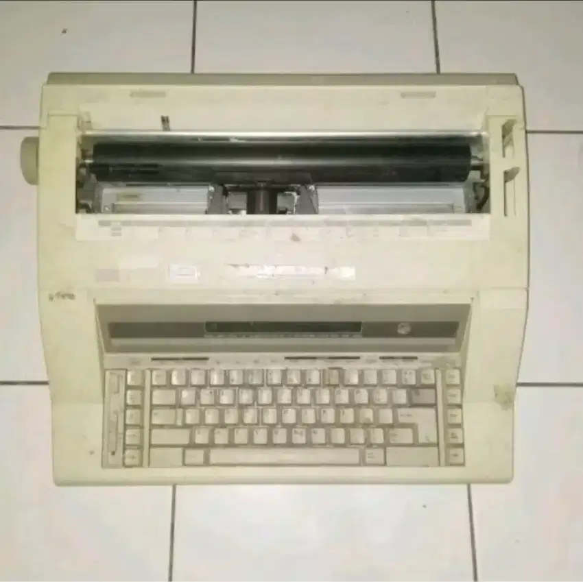 Mesin tik Elektrik Nakajima ae 640 Original