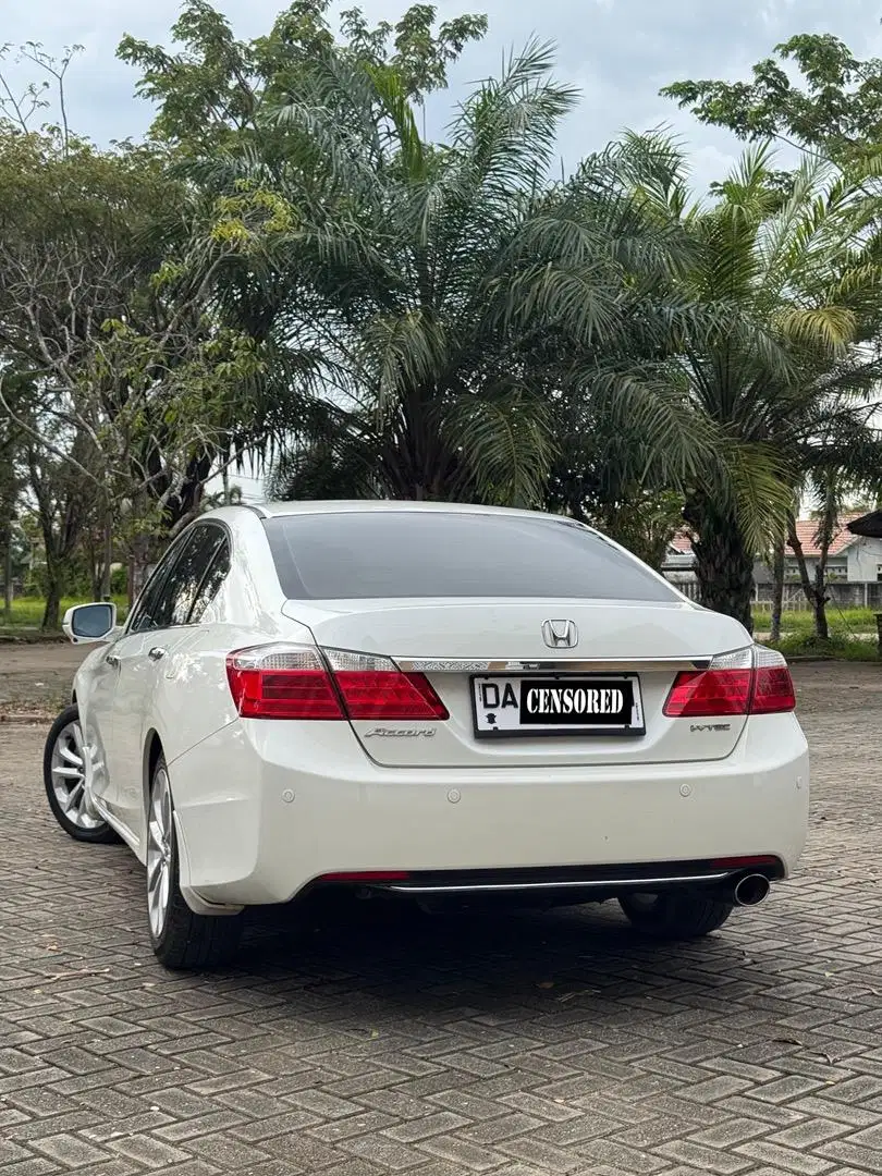 ACCORD VTI-L CBU Facelift 2013 type tertinggi