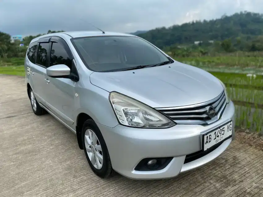 Nissan grand Livina XV 2016