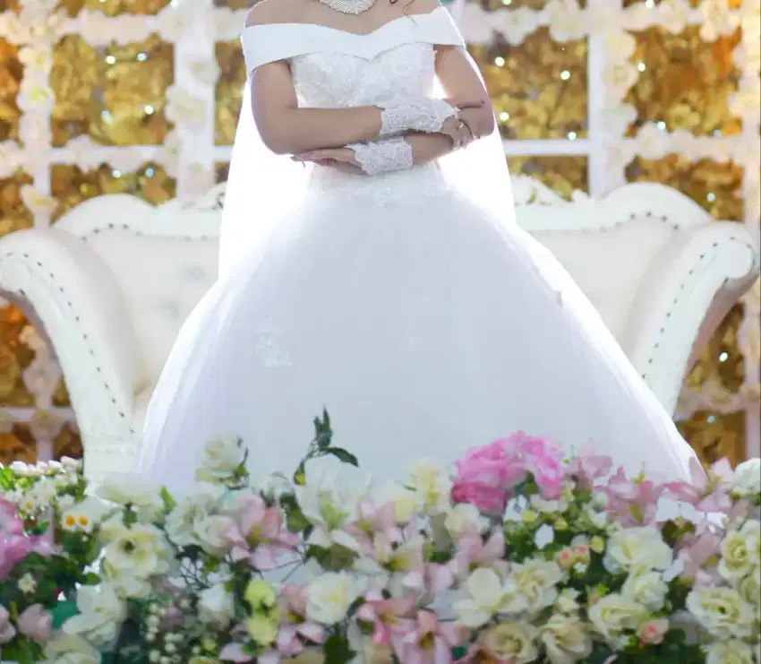 Gaun Pengantin Preloved