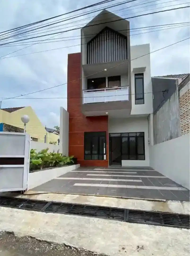 Murah dijual rumah baru mewah 2 lantai pedurungan semarang timur