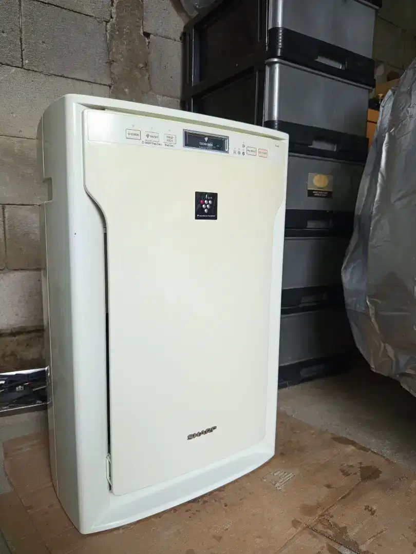 Sharp air purifier / filter udara