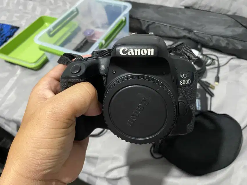 Jual CANON 800 D lengkap masih dengan notanya dan lain lain + saramonc