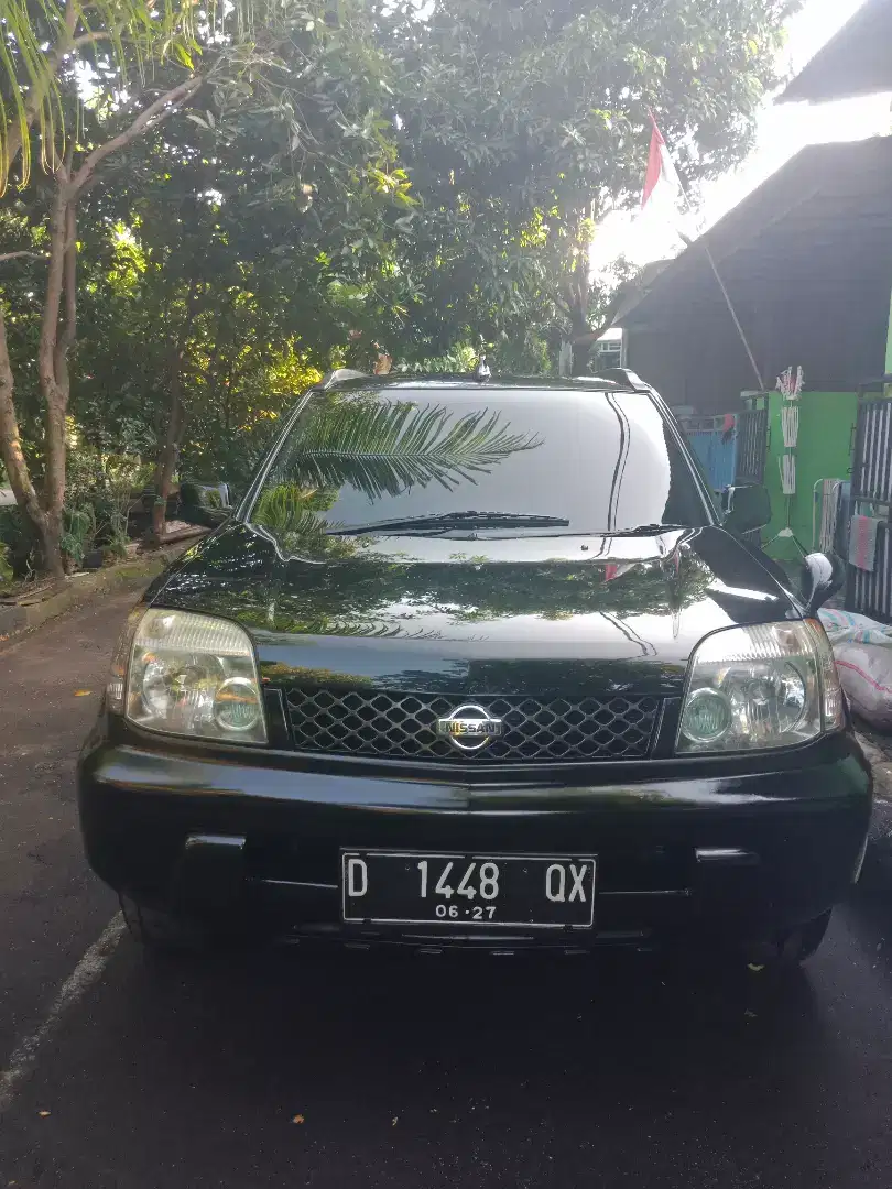 Nissan xtrail 2002,hitam, AT