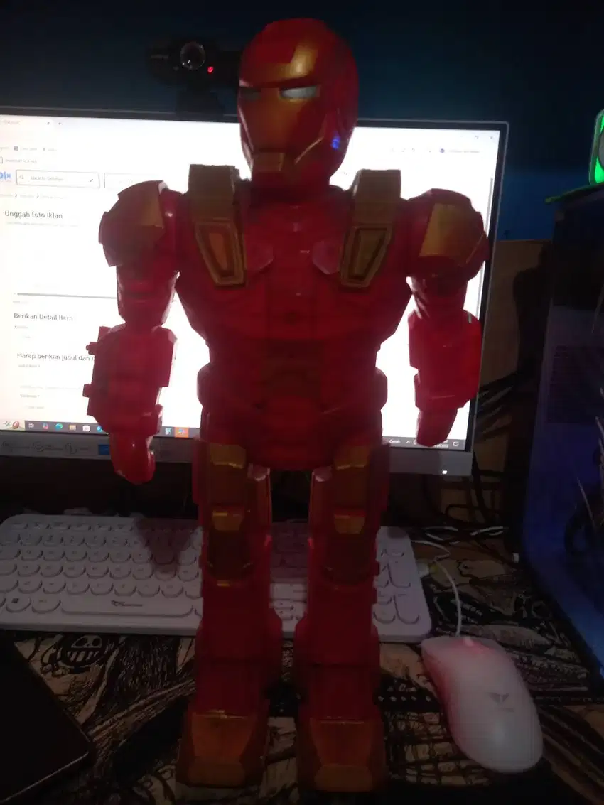ROBOT  4O CM Wrn MERAH