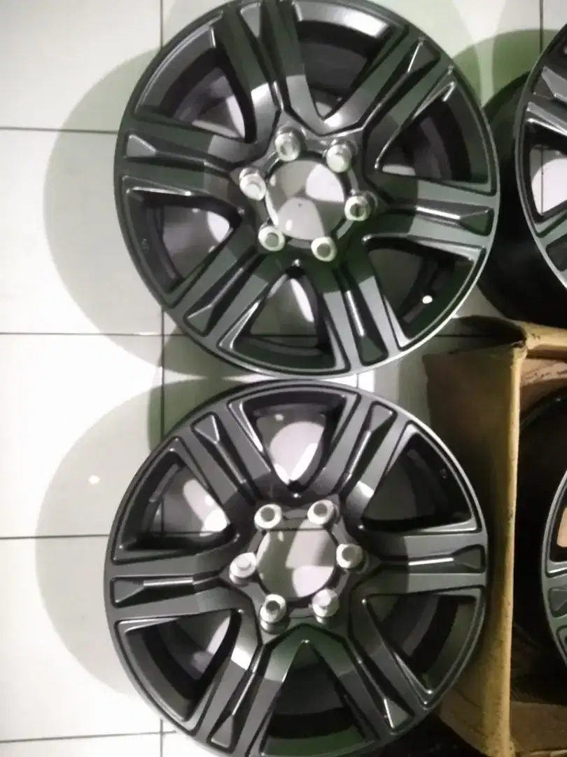 Velg Toyota New HILUX R.17 ori
