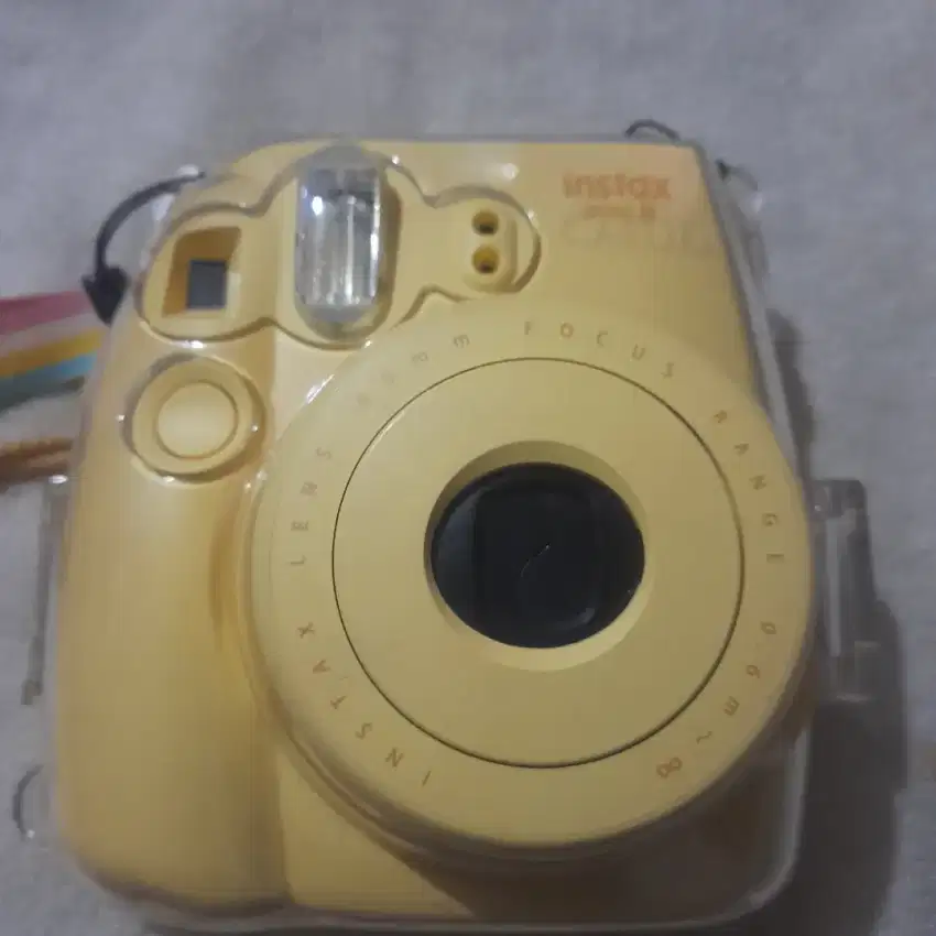 Kamare polaroid instan mini 8