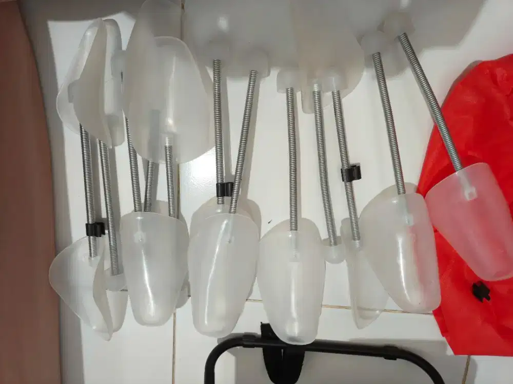 Sepatu/Shoe tree - 6 pasang (12 pcs)