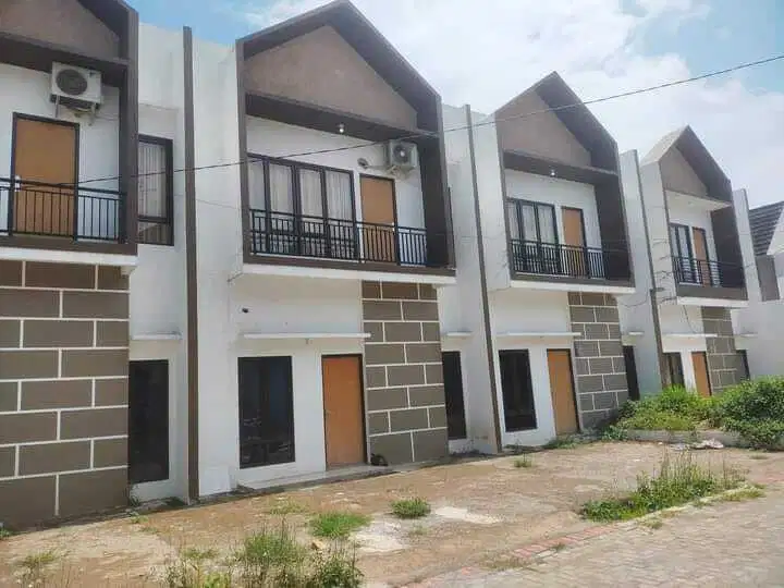 Rumah 2 lantai dekat pasar dangder Jl. Rancakihiang Kec. Rancaekek