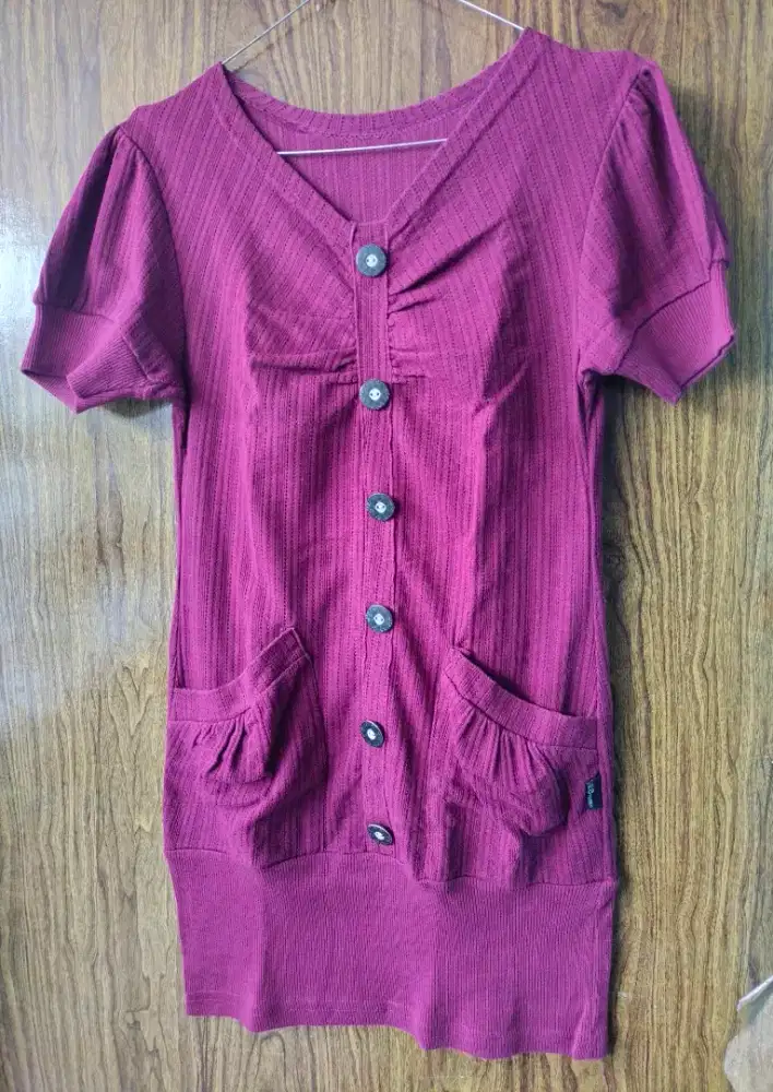 Atasan Wanita Warna Magenta