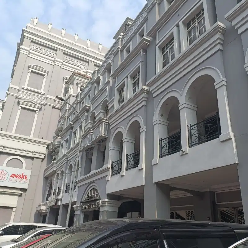 Dijual ruko gandeng 6 lt  di MOI  strategis lt 1 150m2 lt 2 180