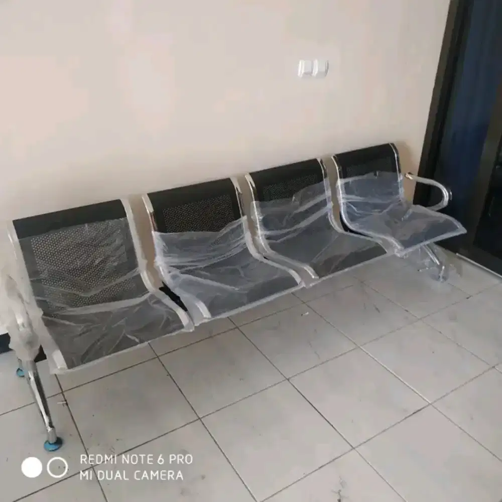 Kursi tunggu 4seet