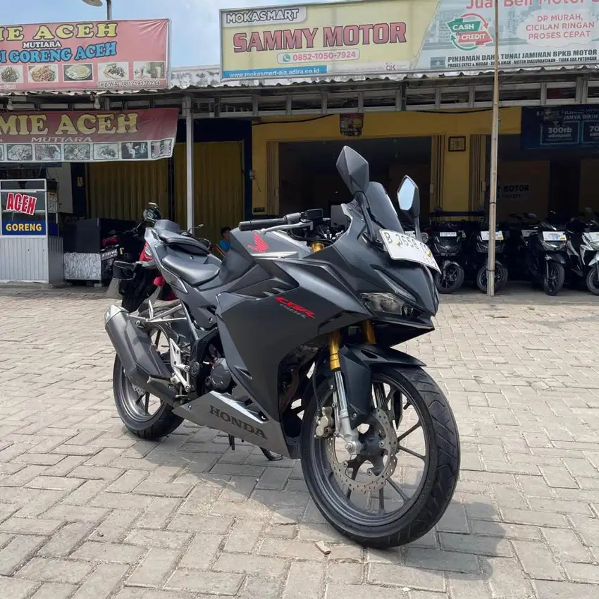 CBR 150 R 2022 KM LOW
