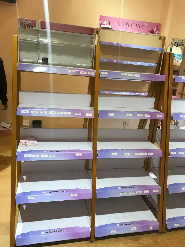 rak display barang full besi