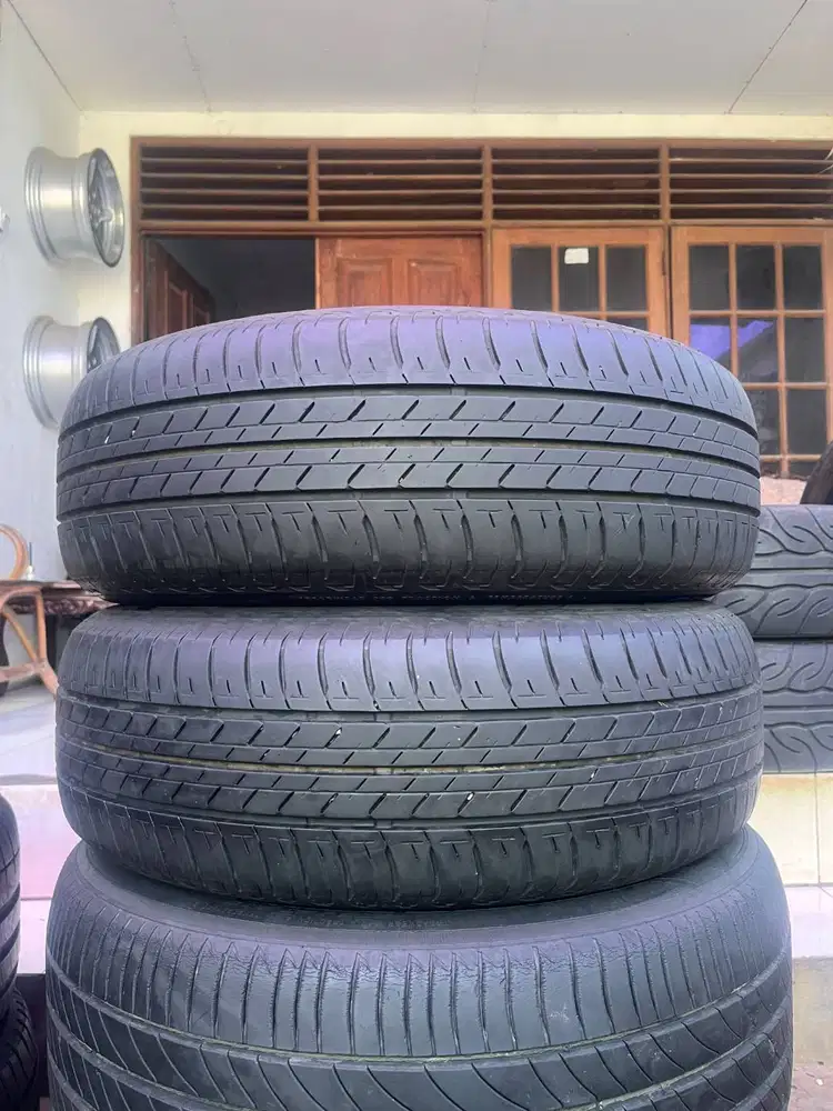 Ban Bridgestone Ecopia ep300 205 65 r16 2Pcs