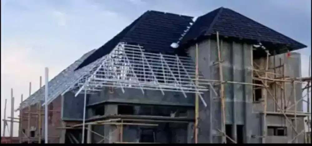 Pemasangan atap baja ringan