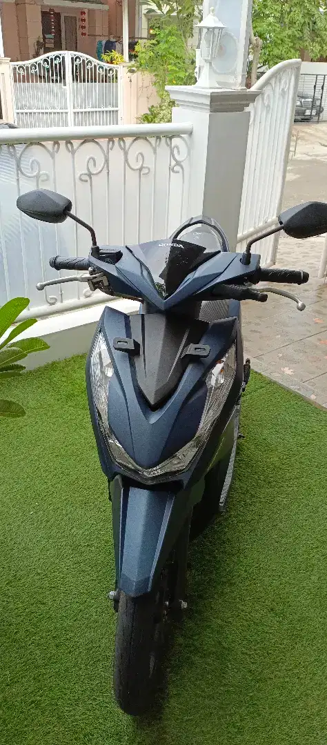 Honda New Beat LED Deluxe CBS ISS 2024 KM 9rb LOW GRESS
