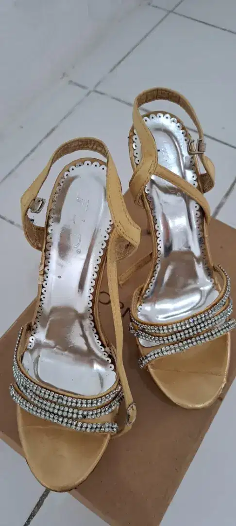 Sepatu Pesta Fladeo Limited Edition