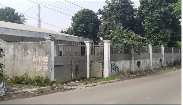 Gudang ex workshop luas 2480m, Jl Lengkong Gudang Timur, harga murah