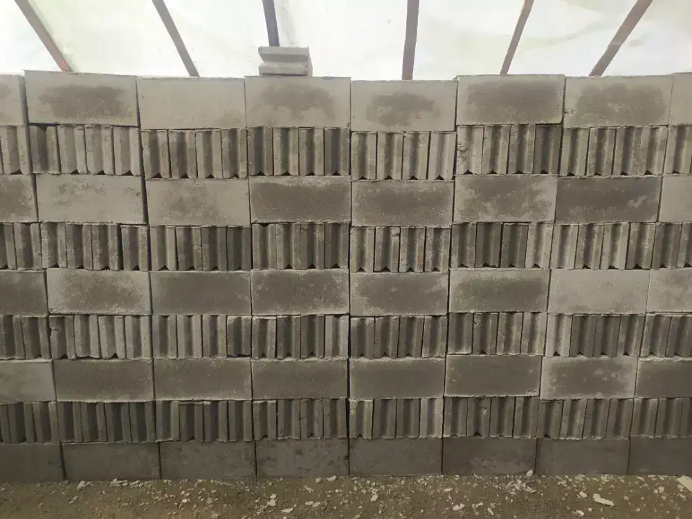 Batako pres mesin kualitas mantab produksi sendiri