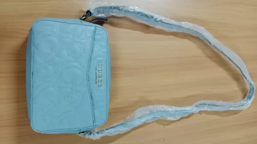 GUESS ORIGINAL JUAL DIBAWAH  HARGA COUNTER