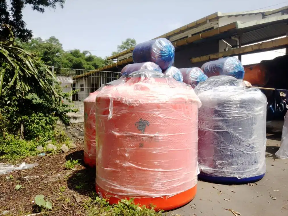 Tandon air PENNYU Blake 2200L Gratis Kirim