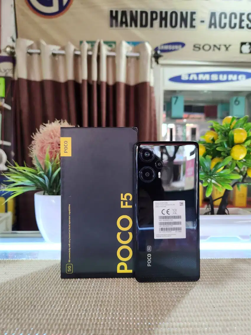 Poco F5 5G Ram 12Gb/ 256Gb Fullset Snapdragon 7 Plus Gen2 Mulus 99%
