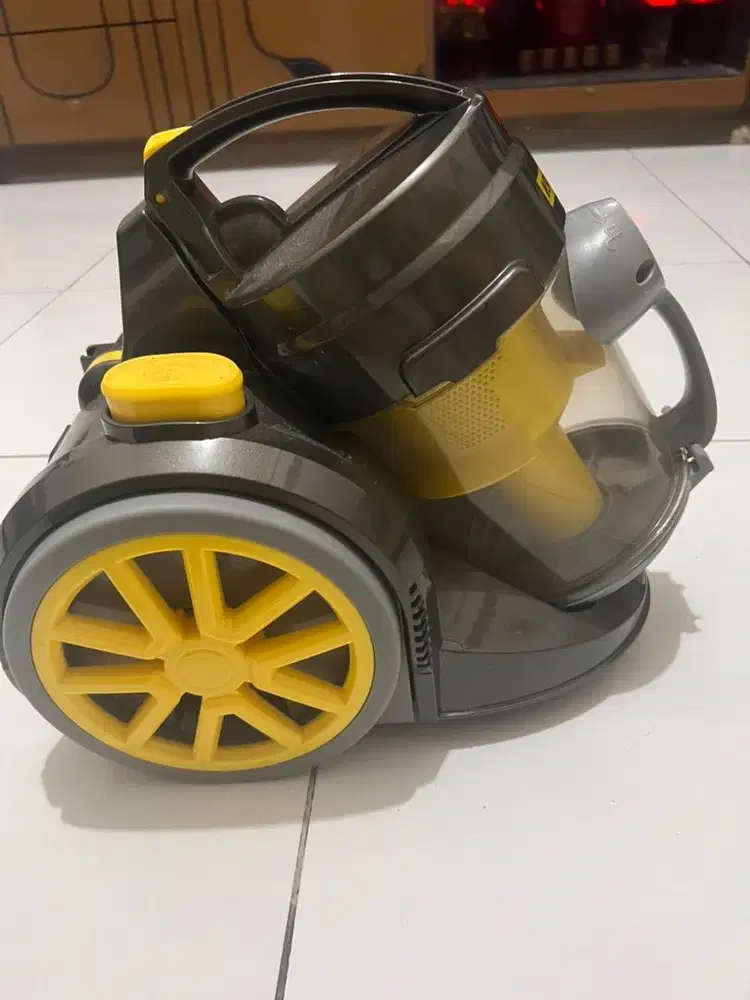 Vacum cleaner merek krisbow