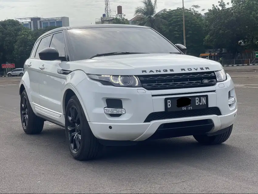 RANGE ROVER EVOQUE DYNAMIC AT PUTIH 2014 DIJUAL CEPAT TERMURAH