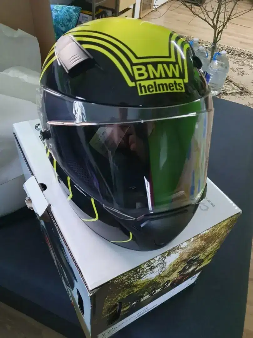 Helm Baru original BMW Motorrad Race Hyper
Ukuran L 58/59