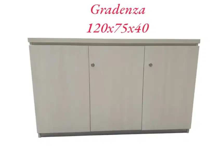 Gradenza / buffet masih mulus