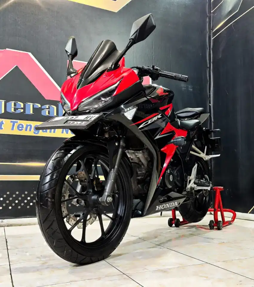 Honda CBR150R FACELIFT REG 2019 ODO 9RB DP 2JT AN GASPOL
