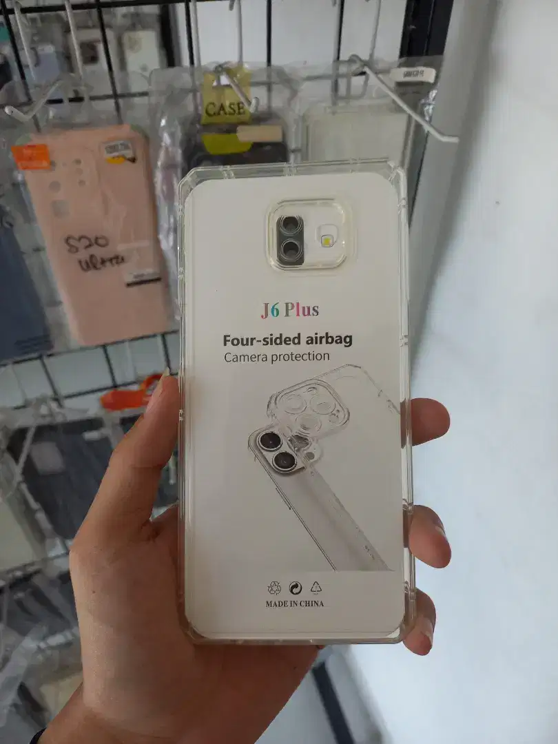 Softcase Four Side Samsung j6 Plus