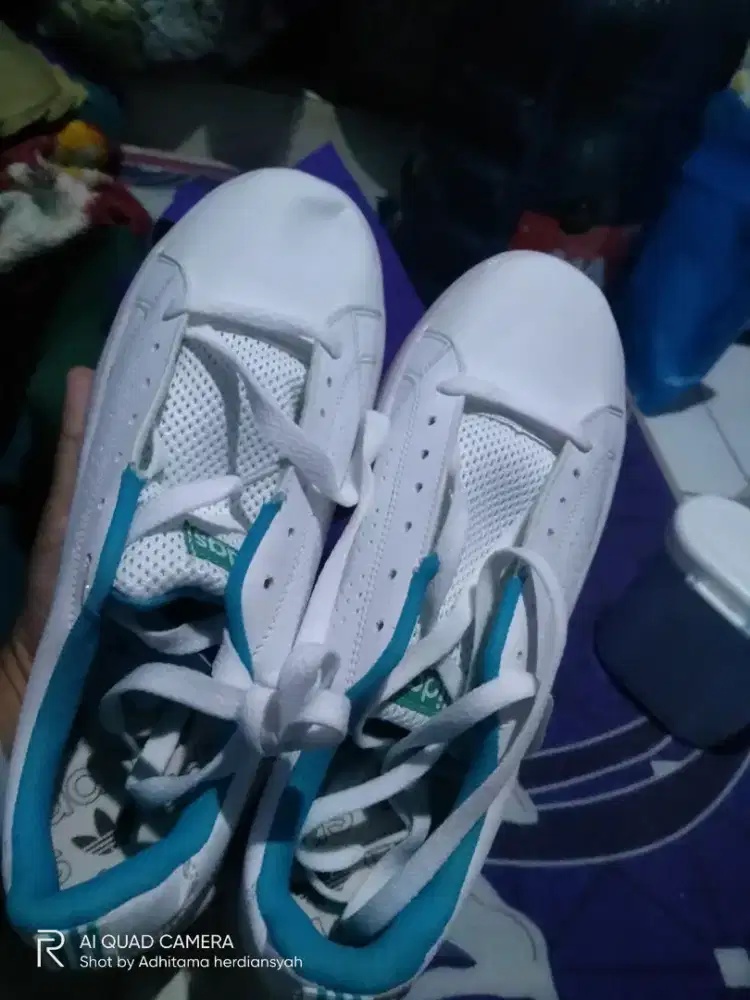 Sepatu adidas baru