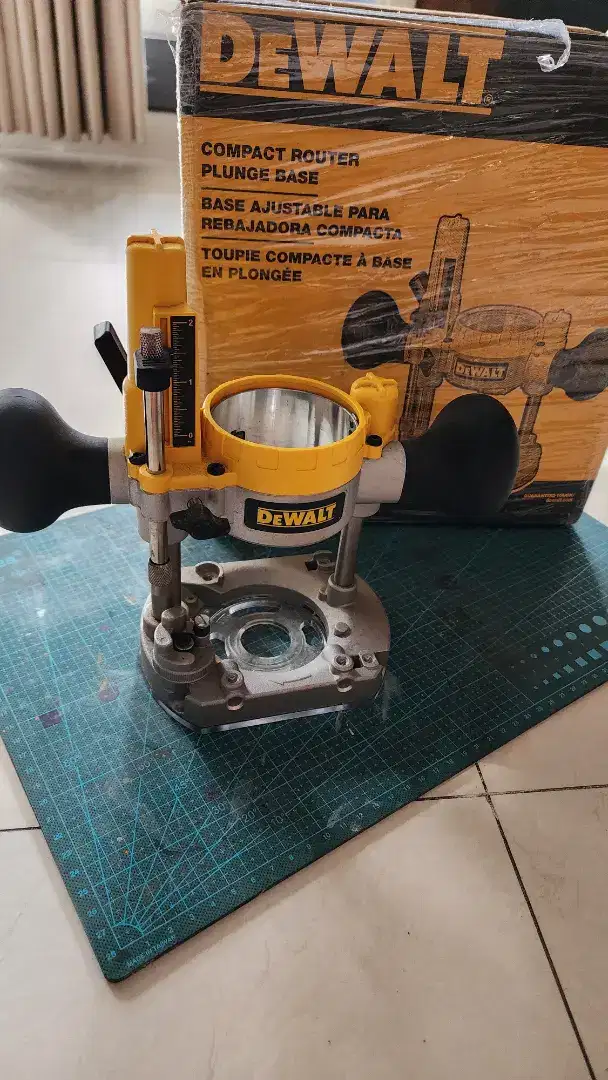 Dewalt DNP612 ROUTER plunge base