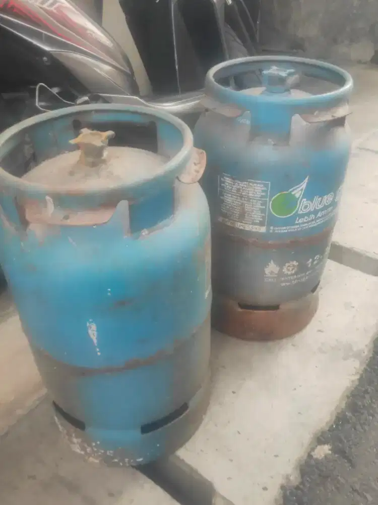 1 buah tabung bluegaz kosong plus regultor