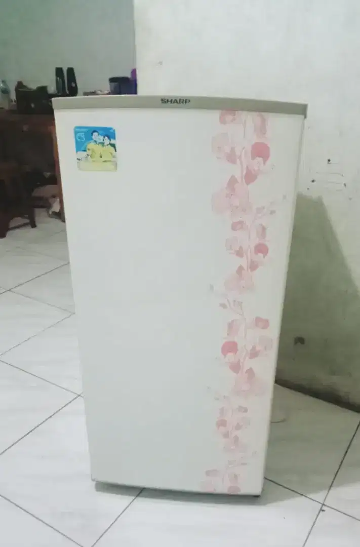 Kulkas sharp 1 pintu