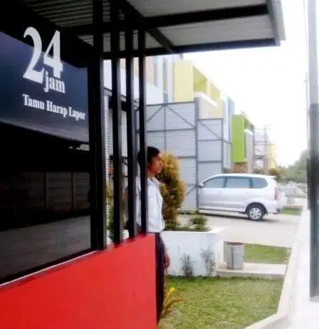 Gudang + Hunian + Kantor 2lt, 10 menit ke Summarecon Tangerang