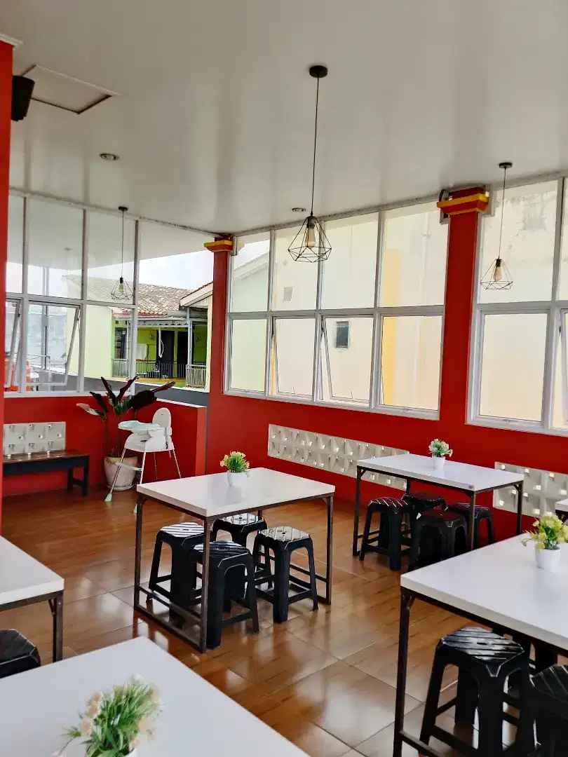 Meja Makan Cafe
