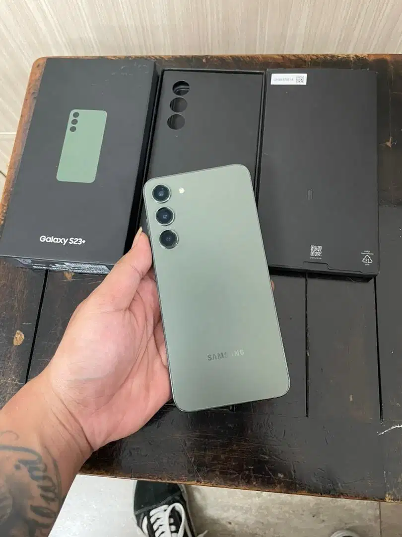 s23+ ( plus ) 8/512gb fullset ori , resmi sein
