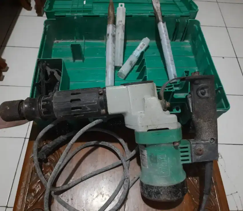 Mesin bobok beton Jack hammer DCA
